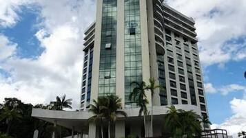 Mặt tiền nơi lưu trú