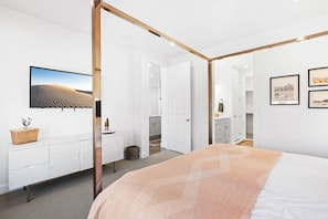 5 chambres, lit parapluie, Wi-Fi, draps fournis
