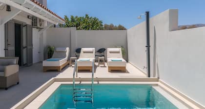 Arokaria,pool,near beach & amenities no car needed