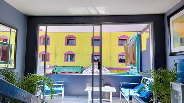 Living area - Hotel Suites Royal (Ensenada)