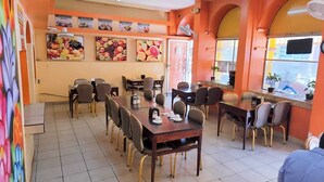 Restaurant - Hotel Suites Royal (Ensenada)