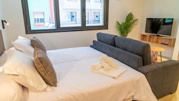 1 slaapkamer, een strijkplank/strijkijzer, gratis wifi, beddengoed