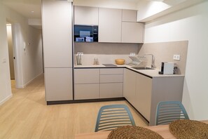 Fridge, microwave, coffee/tea maker, electric kettle