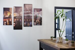 Interior - Charming 6-bedroom house - close to all in Providence (Providence)