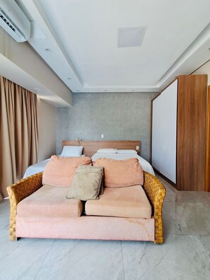 Family Room, Courtyard View | Wi-fi percuma