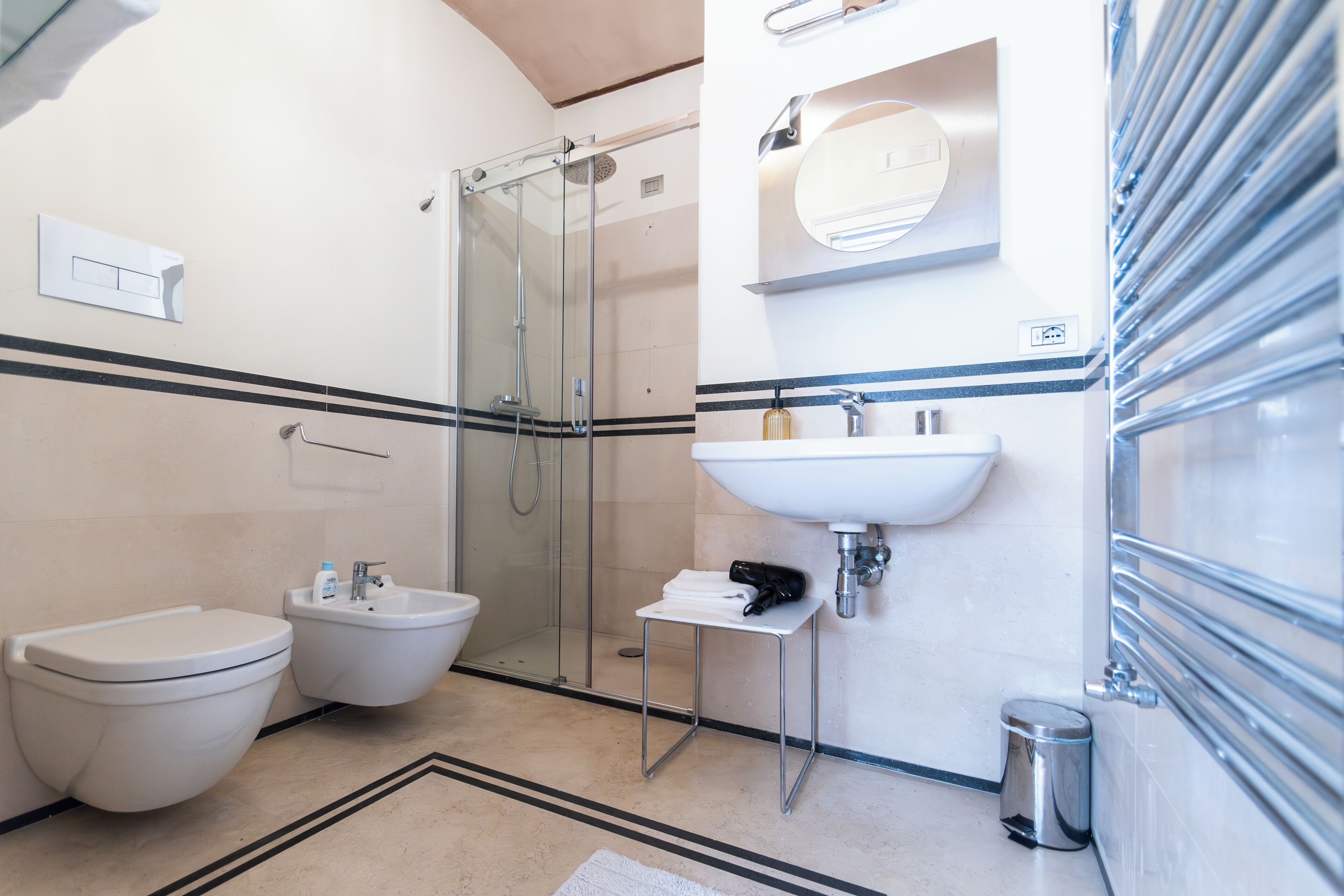 Apartment | Bathroom