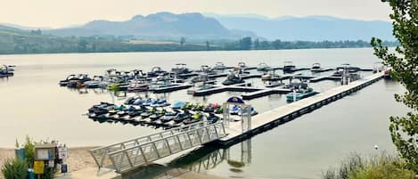Marina