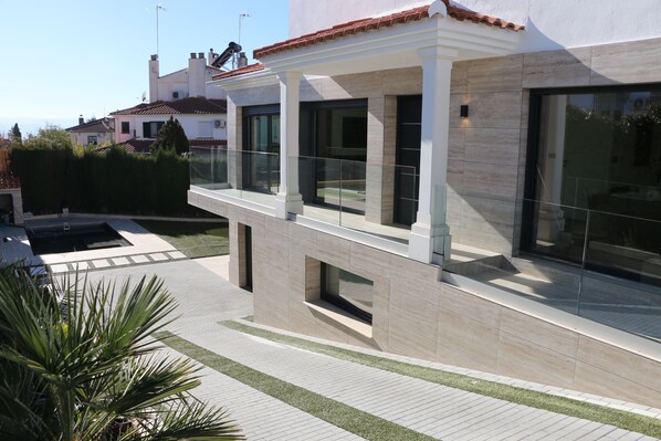 Exterior - Luxury Home in Granada with Private Pool (AN)