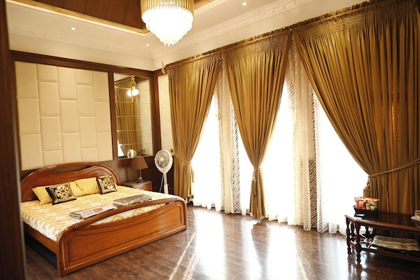 5 Schlafzimmer, Bügeleisen/Bügelbrett, kostenloses WLAN, Bettwäsche