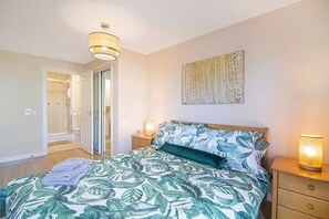 2 bedrooms, desk, iron/ironing board, travel crib