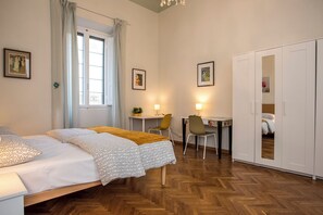 3 chambres, fer et planche à repasser, Wi-Fi gratuit, draps fournis