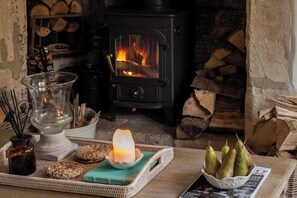 Interior - Hill View Cottage (Burford)
