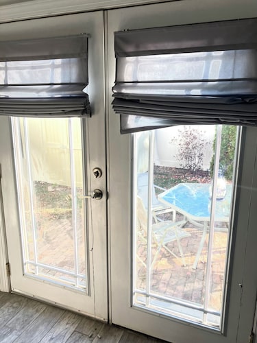 Charming 2-bedroom house in lovely Red Bank with WiFi, AC sleeps eight