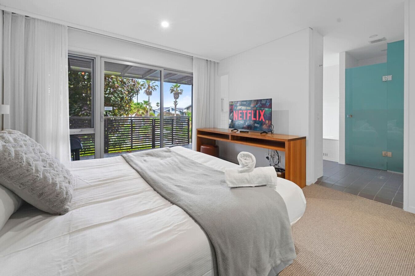 3 habitaciones, tabla de planchar con plancha y wifi 