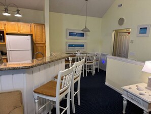 Interior - ★Your Cozy 2-bedroom 2-full baths villa near Disney with free shuttle included★ (Kissimmee)