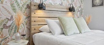 Near Ithaca!Hot Tub! LRG Home!Sleeps 14! Dogs ok!