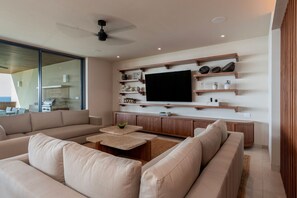 Smart TV