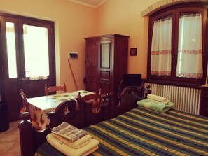 1 غرفة نوم وملاءات أسرّة