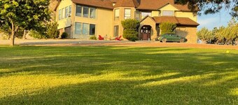Private bath comfortable Beach bedroom