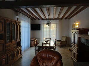 Televisie, boeken en een stereo