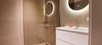 The Sea Buckthorn | Hotel suite for 2 persons 500 m from the beach!