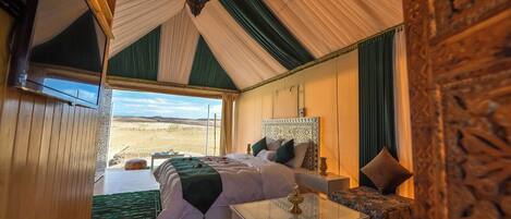 9 chambres, fer et planche à repasser, Wi-Fi