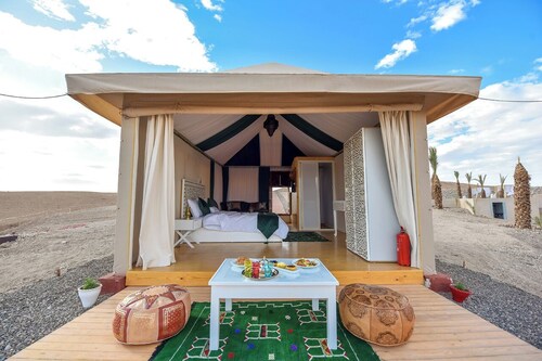 Spacious 9-bedroom lodge in enchanting Marrakech with WiFi, AC