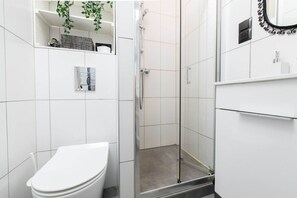 Hair dryer, towels - Retro Retreat Apartment Poznan by Rentujemy (Poznań)