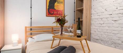 1 chambre, fer et planche à repasser, Wi-Fi gratuit, draps fournis