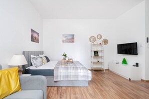 1 bedroom, iron/ironing board, free WiFi, bed sheets