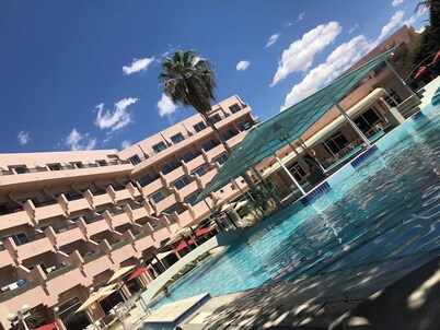 Hotel Byblos