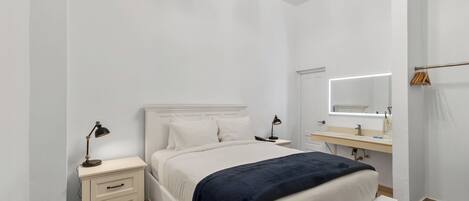 Standard Room | Memory-foam beds, free WiFi, bed sheets