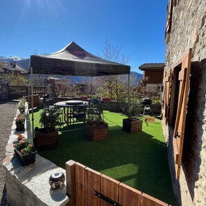 Outdoor dining - Au Paradis - Avec vue montagne (Sorgeat)