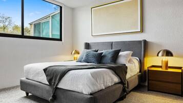 5 habitaciones, escritorio, tabla de planchar con plancha y wifi gratis