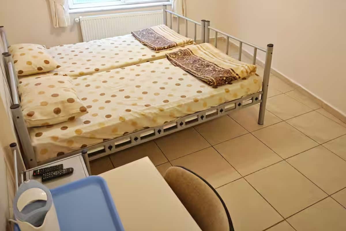 Economy Twin Room