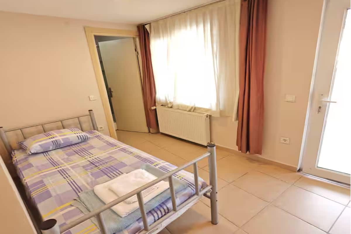 Economy Single Room, 1 Single Bed, City View