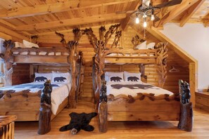 Interior - American Dream by Avantstay Deck w/ Views Theater, Game Room, Community Pool (Gatlinburg)