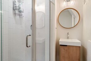 Towels, toilet paper