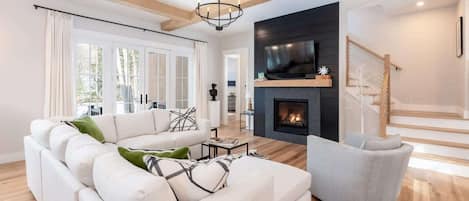TV, fireplace, stereo, offices