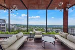 Property grounds - The Art of Luxury Living  Heart of Sandton (Johannesburg)