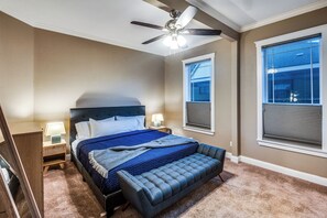 3 soverom, skrivebord, strykejern/-brett og wi-fi