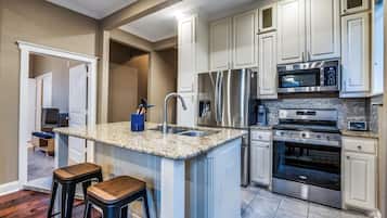 Fridge, microwave, oven, dishwasher