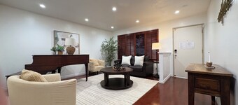 Spacious 4-bedroom house in charming Oxnard