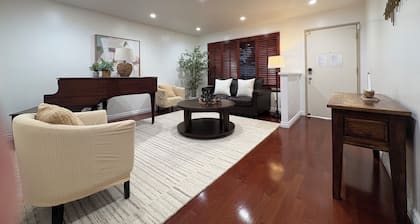 Spacious 4-bedroom house in charming Oxnard