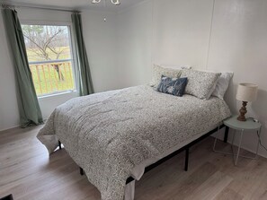 3 bedrooms, WiFi, bed sheets