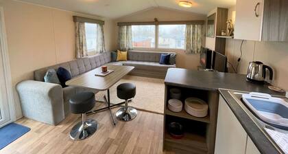 Cosy & Welcoming 3BR in Beautiful Country Park - Pass the Keys