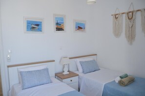 3 bedrooms, iron/ironing board, WiFi, bed sheets - Villa Giulia, Seaview Villa near Chora (Chora)
