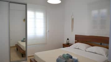 3 slaapkamers, een strijkplank/strijkijzer, wifi, beddengoed