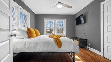 3 chambres, fer et planche Ă repasser, Wi-Fi, draps fournis