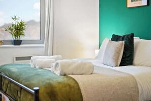 2 bedrooms, iron/ironing board, travel crib, WiFi - Alaska Apartment, Greenwich, London (Greater London)
